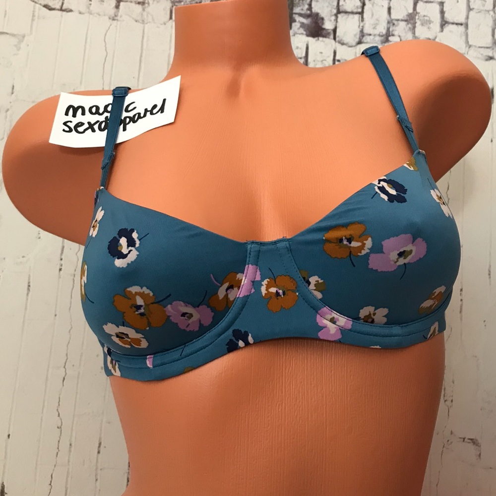 VICTORIA’S SECRET ANGEL PUSH UP BRA FLORAL SMOOTH